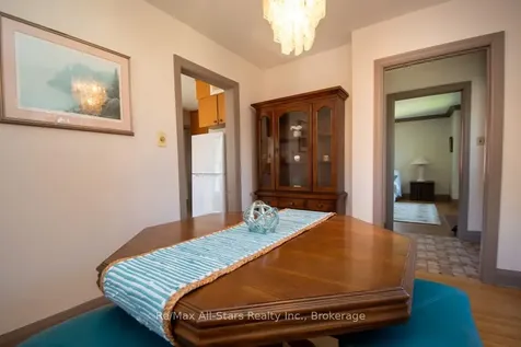 31 Adelaide Street S Kawartha Lakes ON K9V 3J6