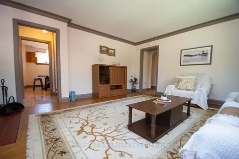 31 Adelaide Street S Kawartha Lakes ON K9V 3J6