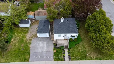 32 Adelaide Street S Kawartha Lakes ON K9V 3J7