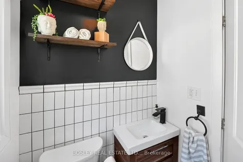 21 Chapel Street N Thorold ON L2V 2E3