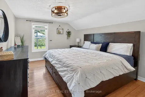 21 Chapel Street N Thorold ON L2V 2E3