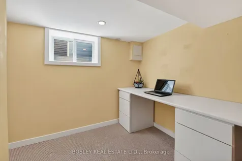 21 Chapel Street N Thorold ON L2V 2E3
