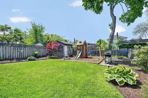 21 Chapel Street N Thorold ON L2V 2E3