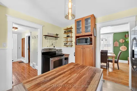 21 Chapel Street N Thorold ON L2V 2E3