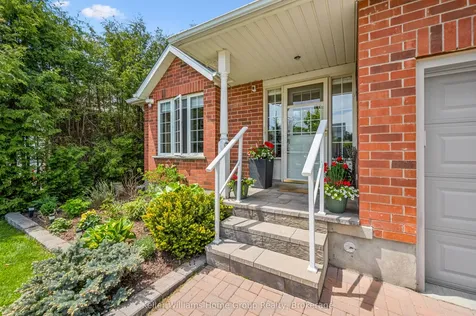 130 Bellamy Crescent Centre Wellington ON N1M 3S6