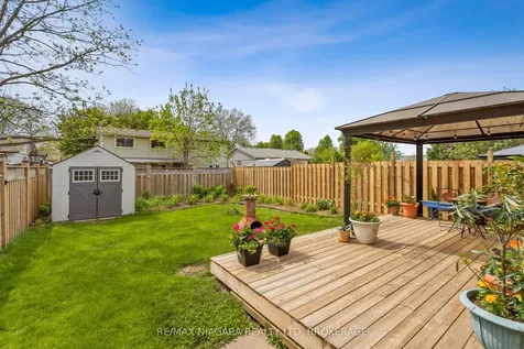 21 Allan Drive St. Catharines ON L2N 5S4