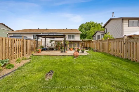 21 Allan Drive St. Catharines ON L2N 5S4