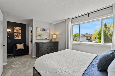 94 Piper Crescent Kanata ON K2K 2S9