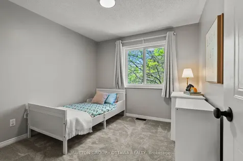 94 Piper Crescent Kanata ON K2K 2S9