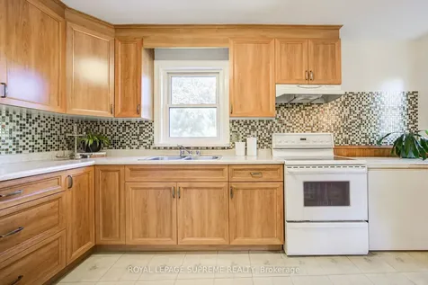2922 Portage Road Niagara Falls ON L2J 2J5