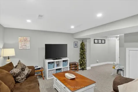 1485 Wildlark Drive Peterborough ON K9K 1X4