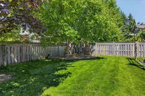 1485 Wildlark Drive Peterborough ON K9K 1X4