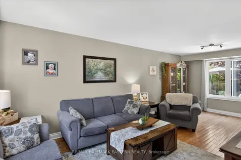 1485 Wildlark Drive Peterborough ON K9K 1X4