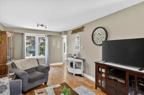 1485 Wildlark Drive Peterborough ON K9K 1X4