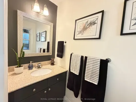 92 Chesterton Lane Guelph ON N1E 7A6