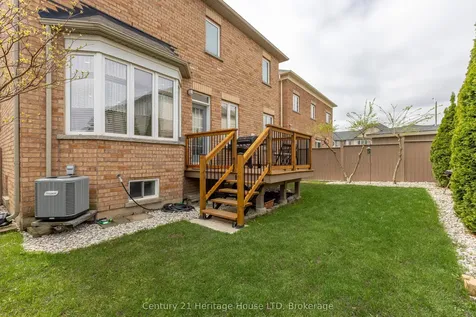 5 Juneberry Road Thorold ON L2V 0B2
