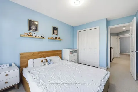 268 Keyrock Drive Kanata ON K2T 0G2