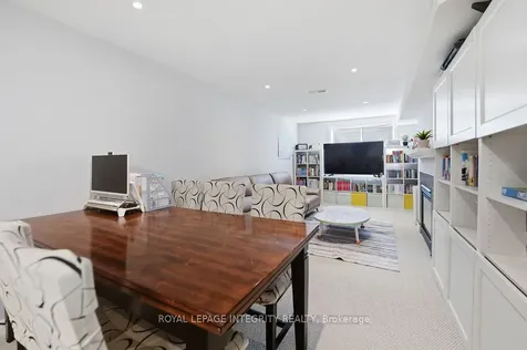 268 Keyrock Drive Kanata ON K2T 0G2
