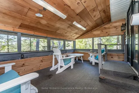 8 Robins Lane Kawartha Lakes ON L0K 1W0