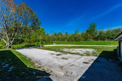 8 Robins Lane Kawartha Lakes ON L0K 1W0