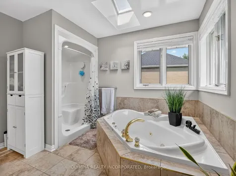 6304 Emma Street Niagara Falls ON L2J 4H2