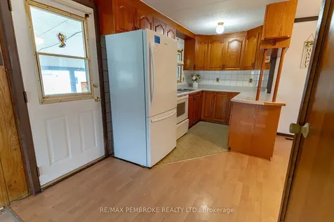94 Pinehurst Estates N/a Petawawa ON K8H 2H2