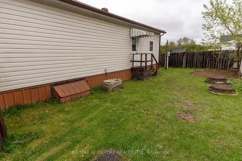 94 Pinehurst Estates N/a Petawawa ON K8H 2H2