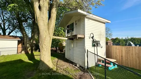 10 Baltic Circle Norfolk ON N0E 1Y0