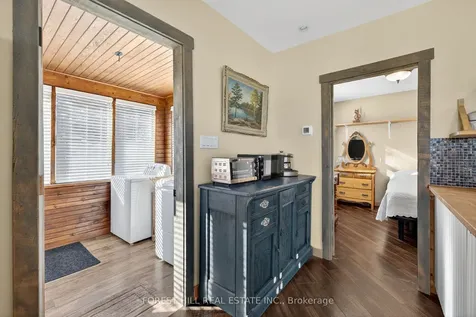 3 Elora Street N Mapleton ON N0B 1A0