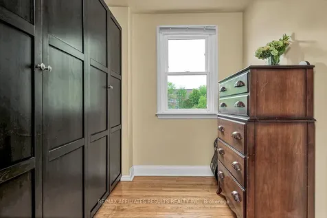 265 Park Street Kingston ON K7L 1K6