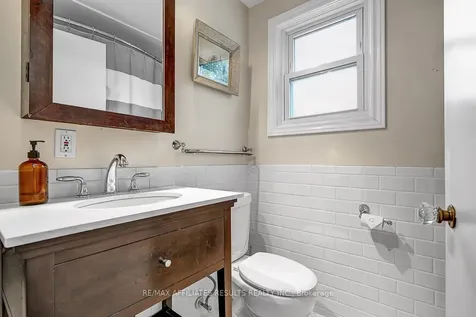 265 Park Street Kingston ON K7L 1K6