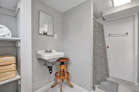 265 Park Street Kingston ON K7L 1K6