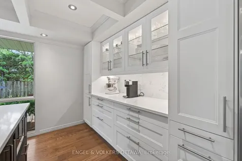35 Riopelle Court Kanata ON K2K 1J2