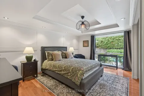 35 Riopelle Court Kanata ON K2K 1J2