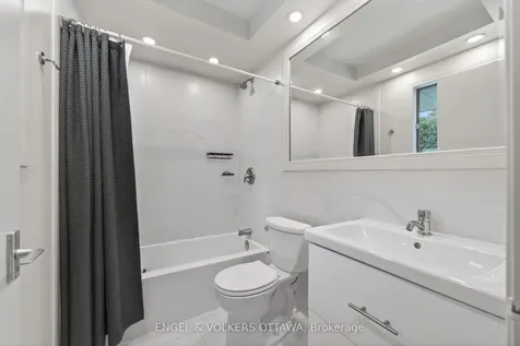 35 Riopelle Court Kanata ON K2K 1J2