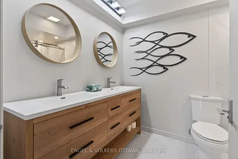 35 Riopelle Court Kanata ON K2K 1J2
