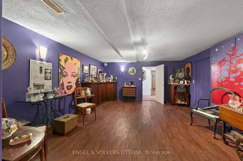 35 Riopelle Court Kanata ON K2K 1J2