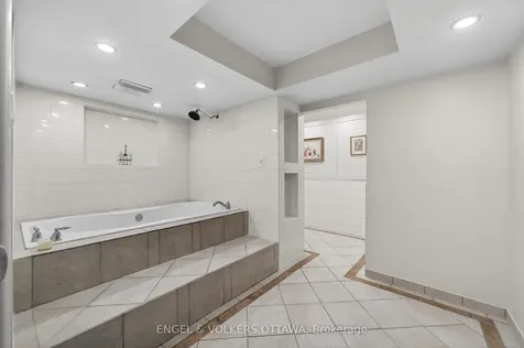 35 Riopelle Court Kanata ON K2K 1J2
