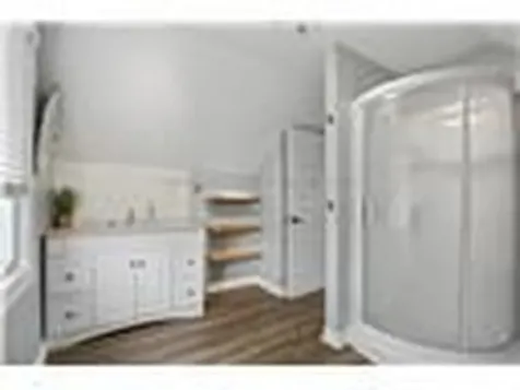 34 Weir Street S Hamilton ON L8K 3A4