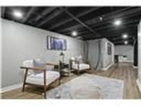 34 Weir Street S Hamilton ON L8K 3A4