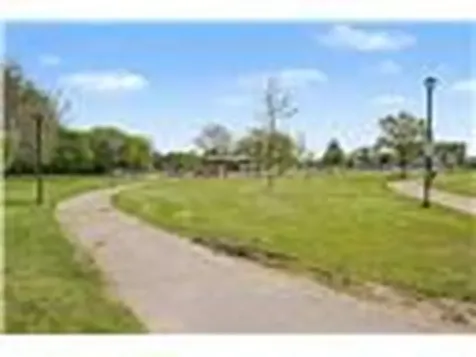 34 Weir Street S Hamilton ON L8K 3A4