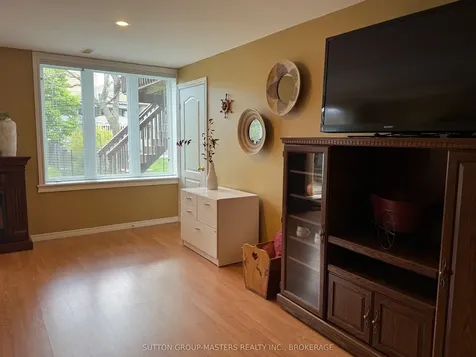 109 Sheridan Street Kingston ON K7P 3H7