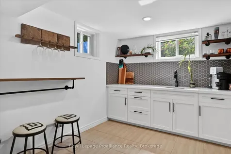 129 Goodfellow Road Peterborough ON K9J 5W9
