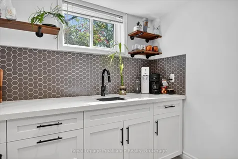 129 Goodfellow Road Peterborough ON K9J 5W9
