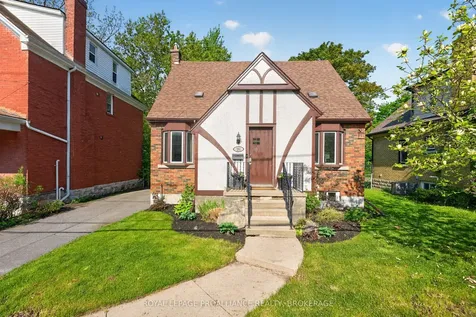 204 Collingwood Street Kingston ON K7L 3X8