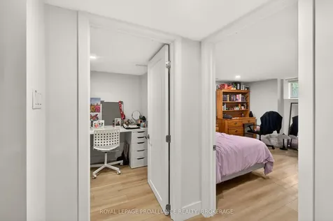 204 Collingwood Street Kingston ON K7L 3X8