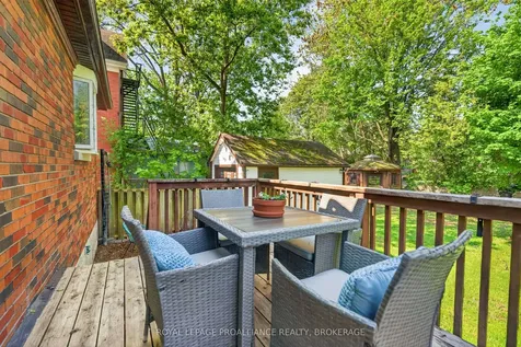 204 Collingwood Street Kingston ON K7L 3X8