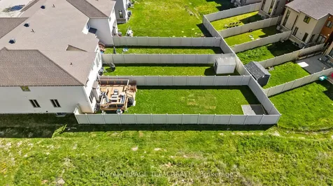 49 Plank Street Kanata ON K2V 0M4