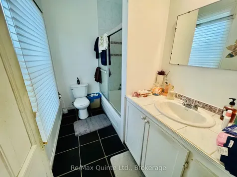 45 Highland Avenue Belleville ON K8P 3R2
