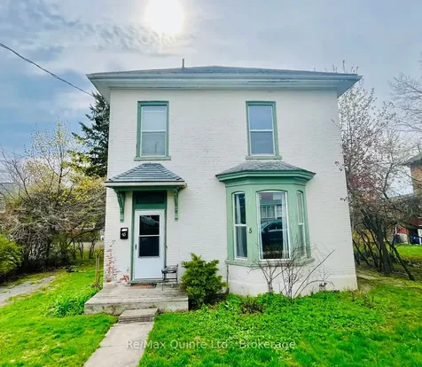 45 Highland Avenue Belleville ON K8P 3R2